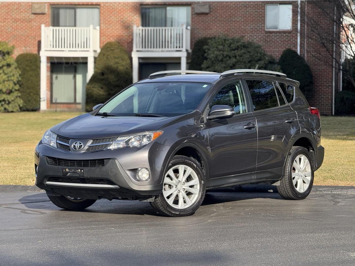 Toyota RAV4's photo