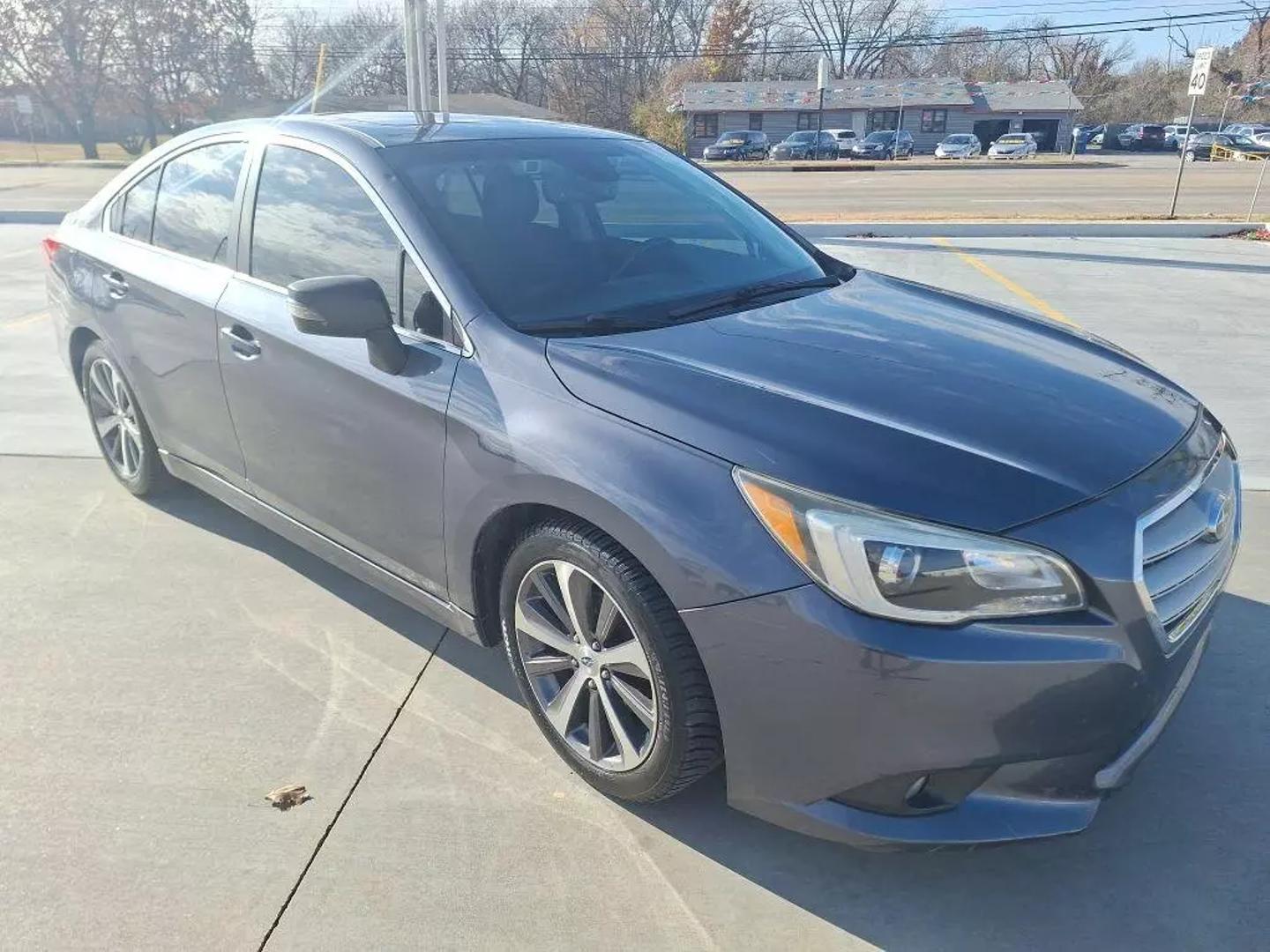 2017 Subaru Legacy Limited photo 3