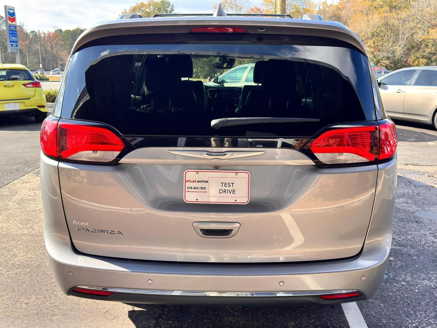 2018 Chrysler Pacifica Touring L photo 7