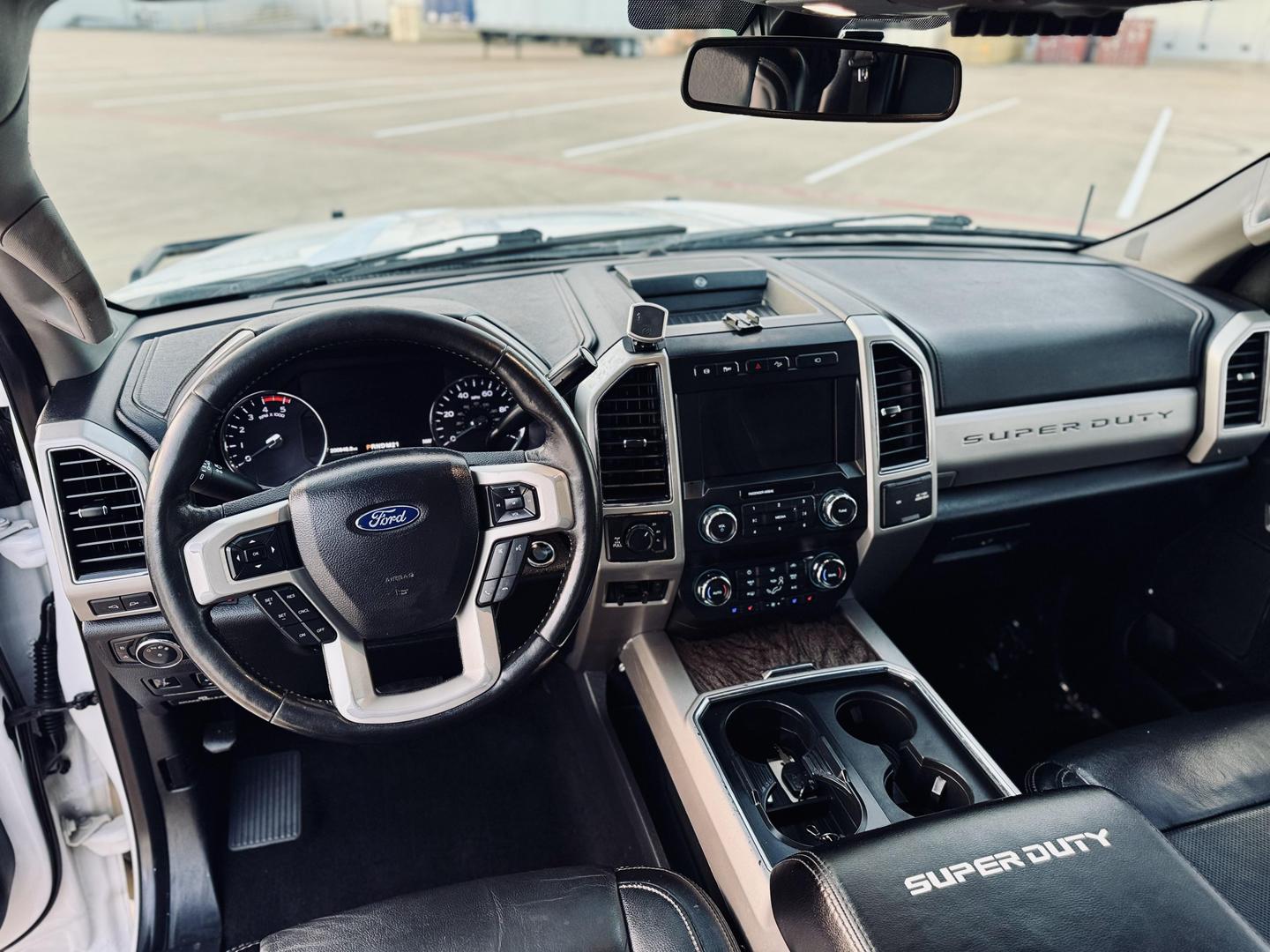 2019 Ford F-250 Super Duty Lariat photo 22