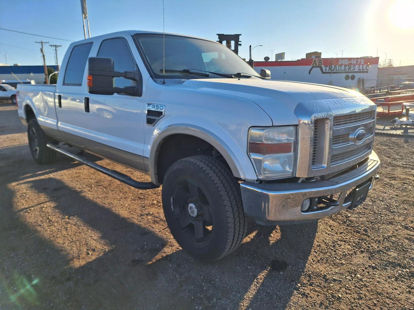 2008 Ford F-350 Super Duty Lariat photo 2