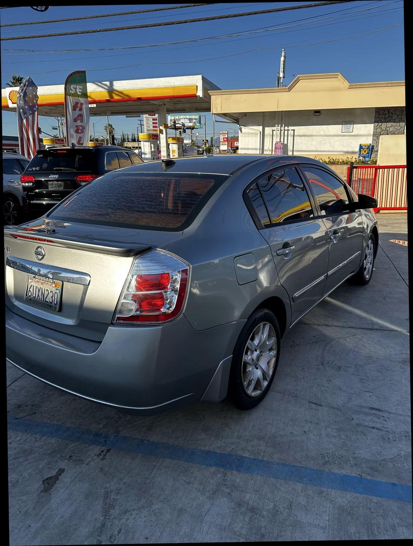 2012 Nissan Sentra S photo 4