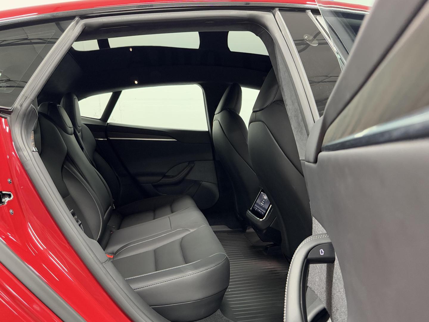 2021 Tesla Model S Plaid photo 28