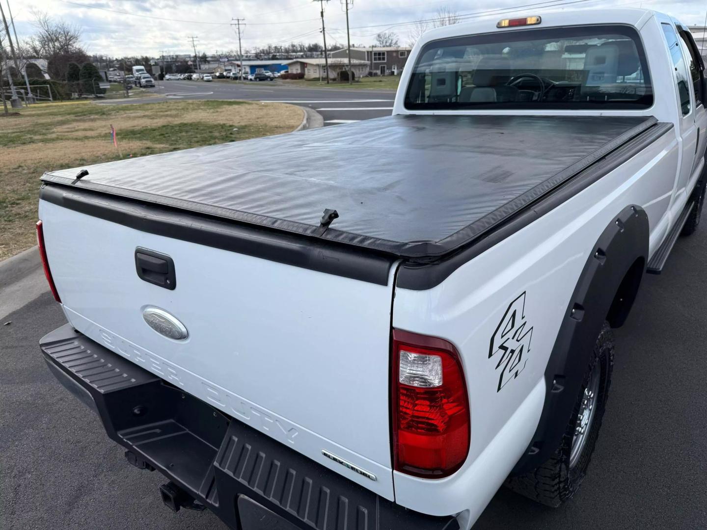 2011 Ford F-250 Super Duty XLT photo 18