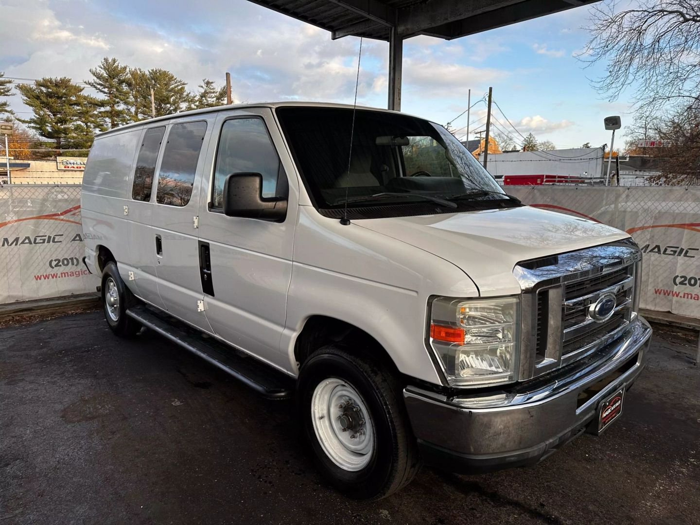 2013 Ford E250 Cargo - Image 7