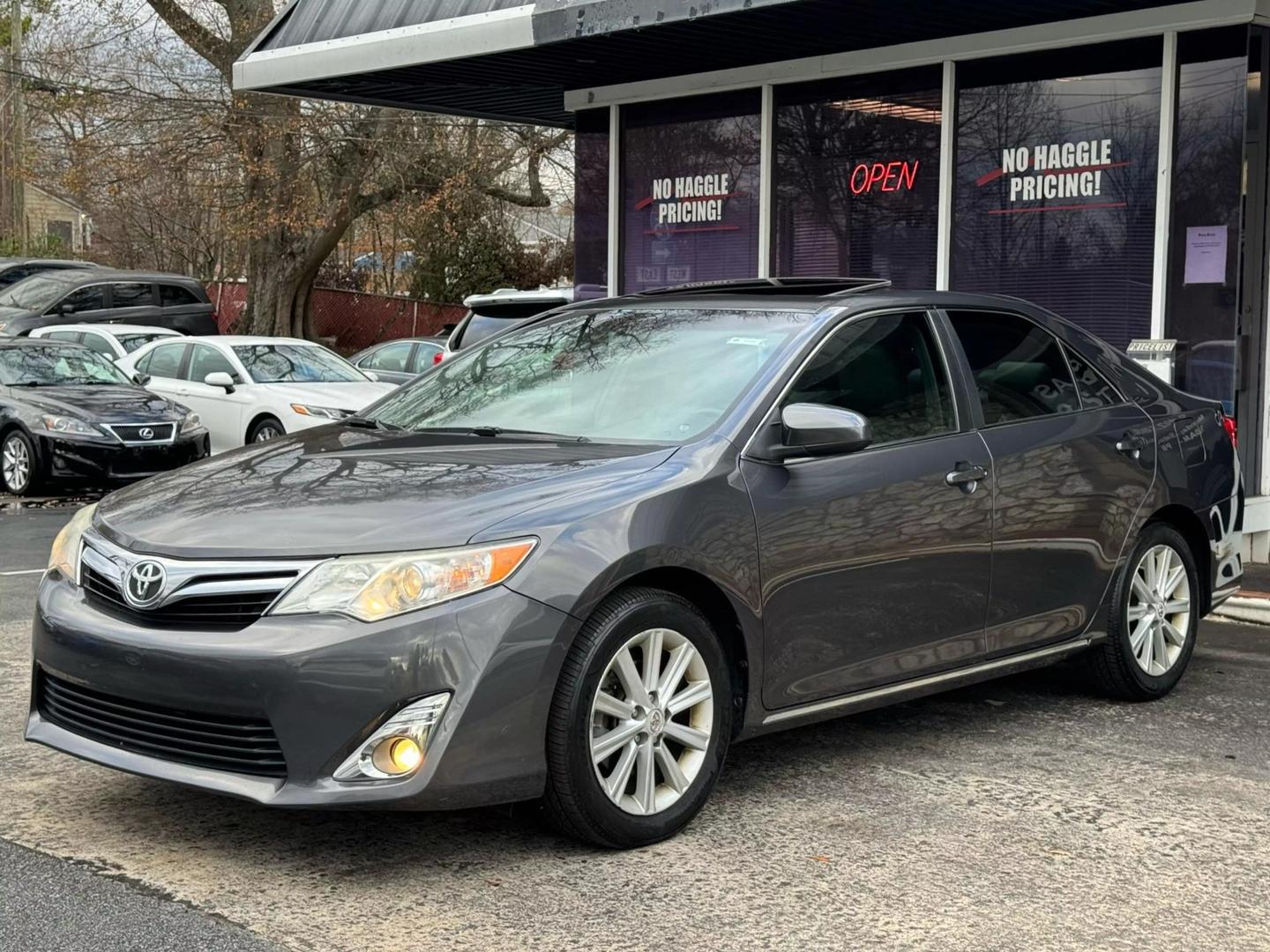 2012 Toyota Camry L photo 3