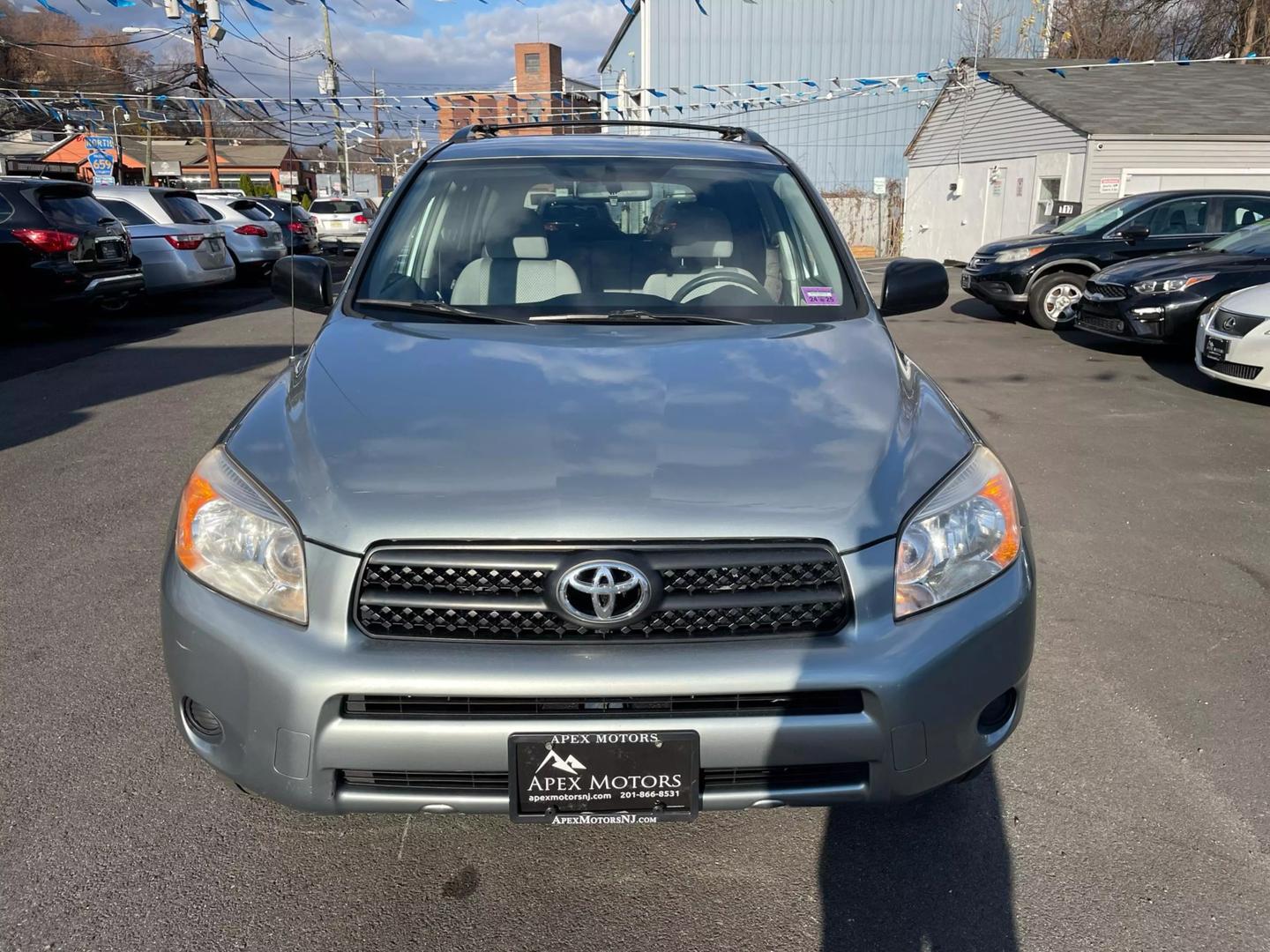 2007 Toyota RAV4 Base photo 2