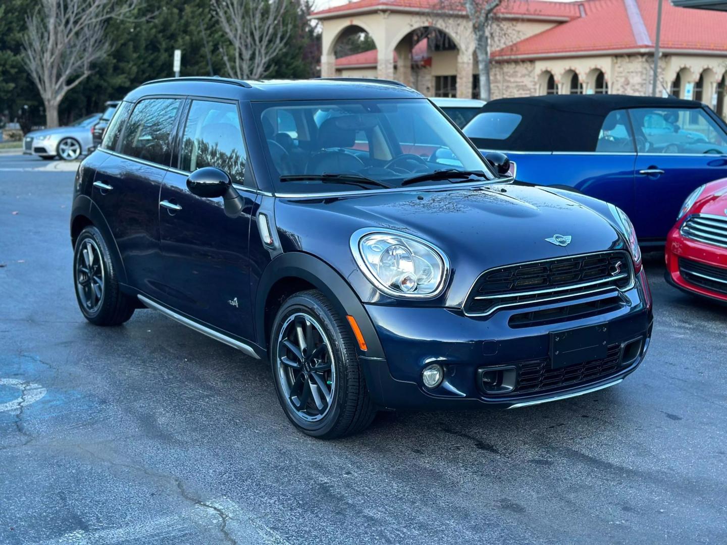 2015 MINI Countryman Countryman S photo 6