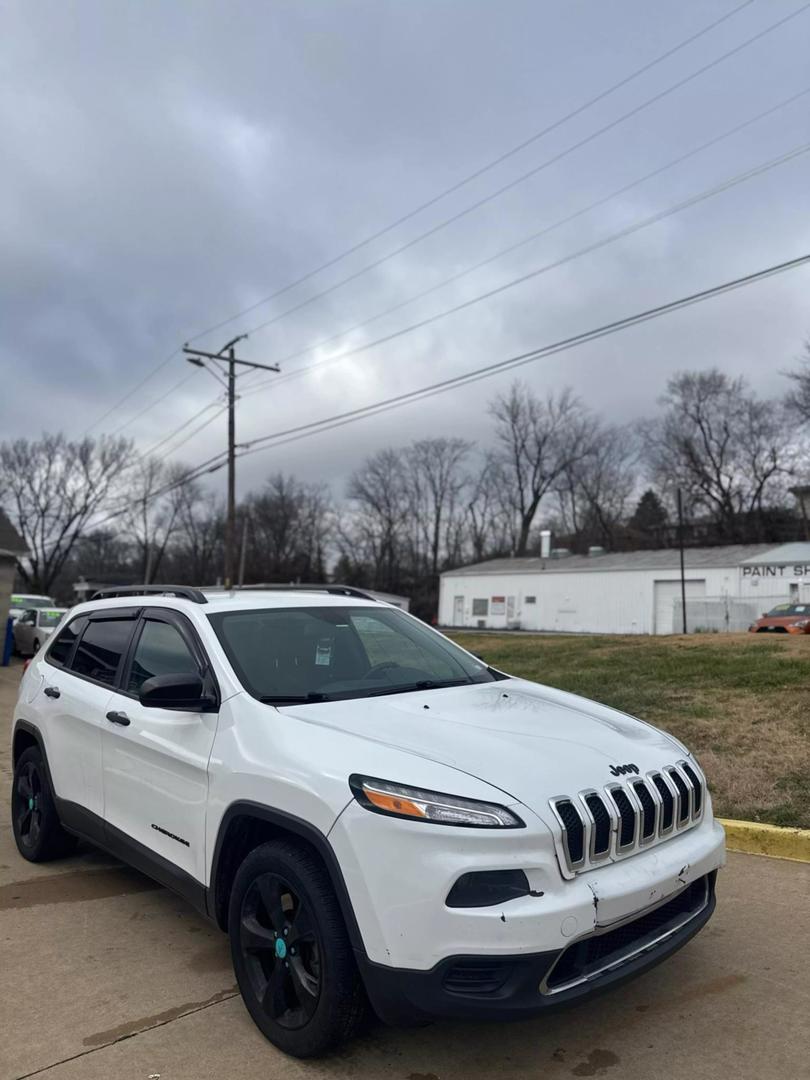 2016 Jeep Cherokee Sport Altitude photo 6