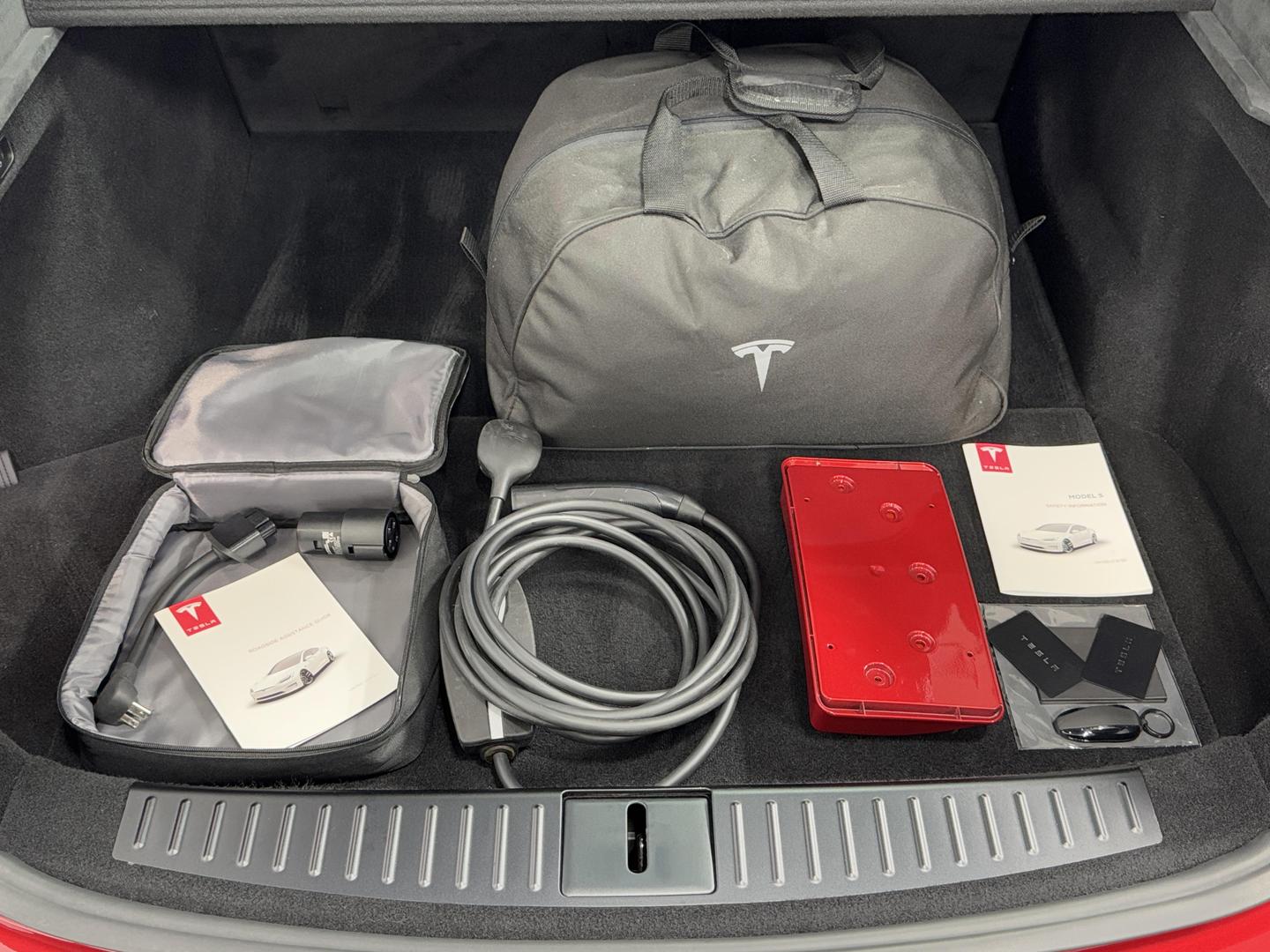 2021 Tesla Model S Plaid photo 11