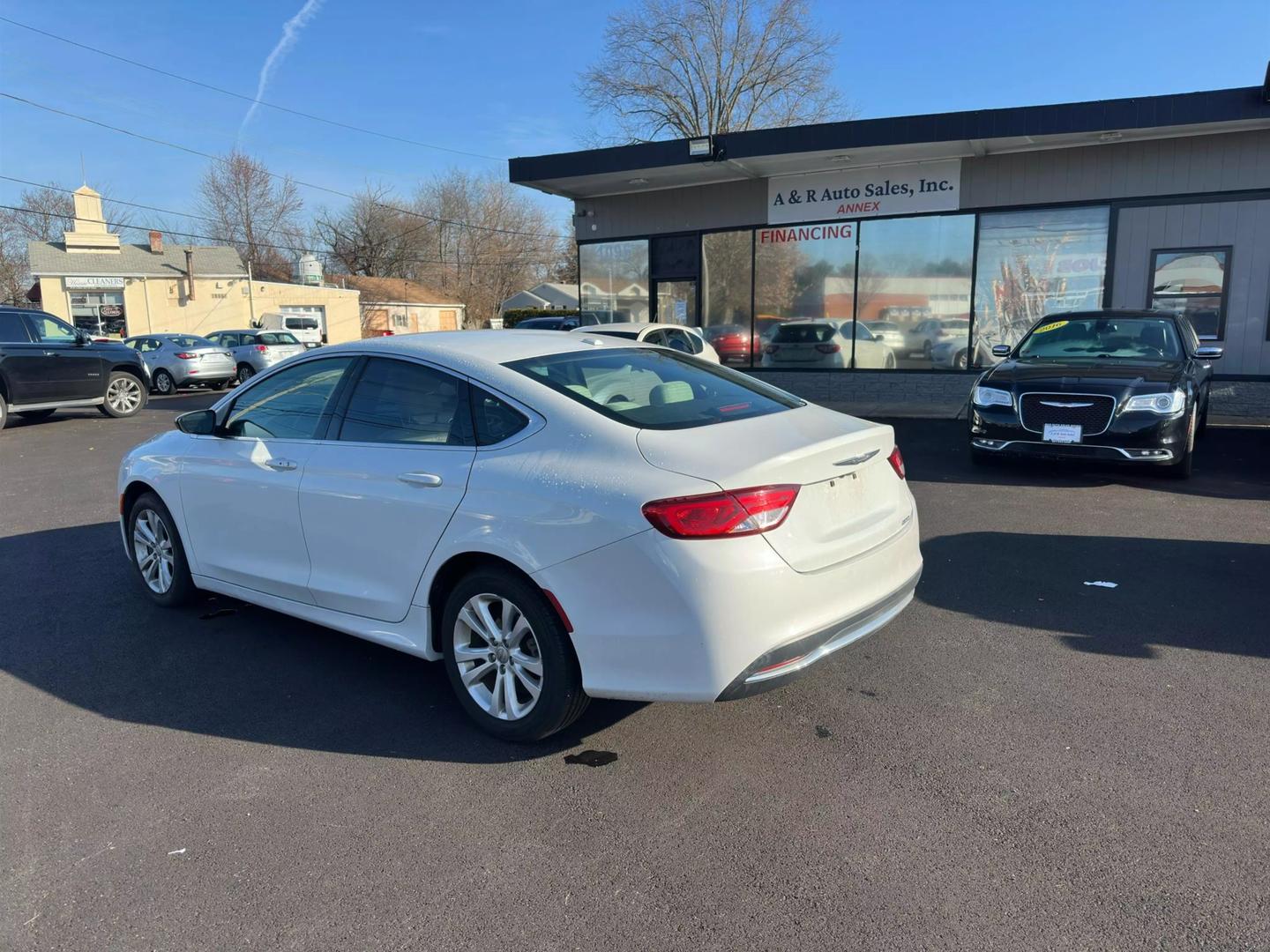 2015 Chrysler 200 Limited photo 4