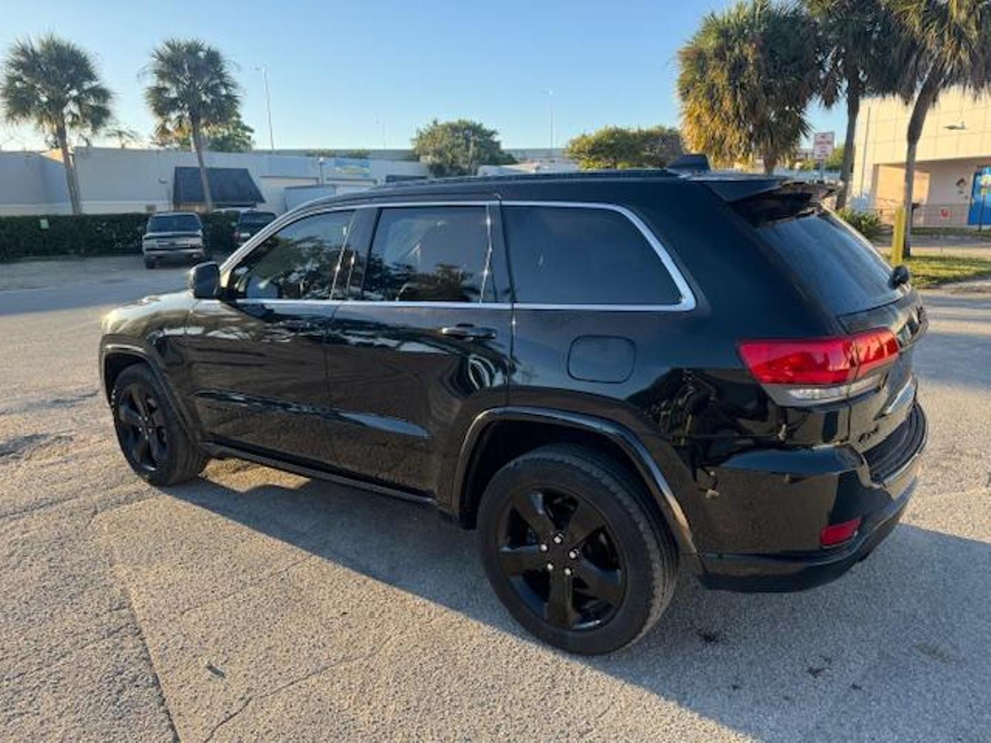 2015 Jeep Grand Cherokee Altitude photo 10