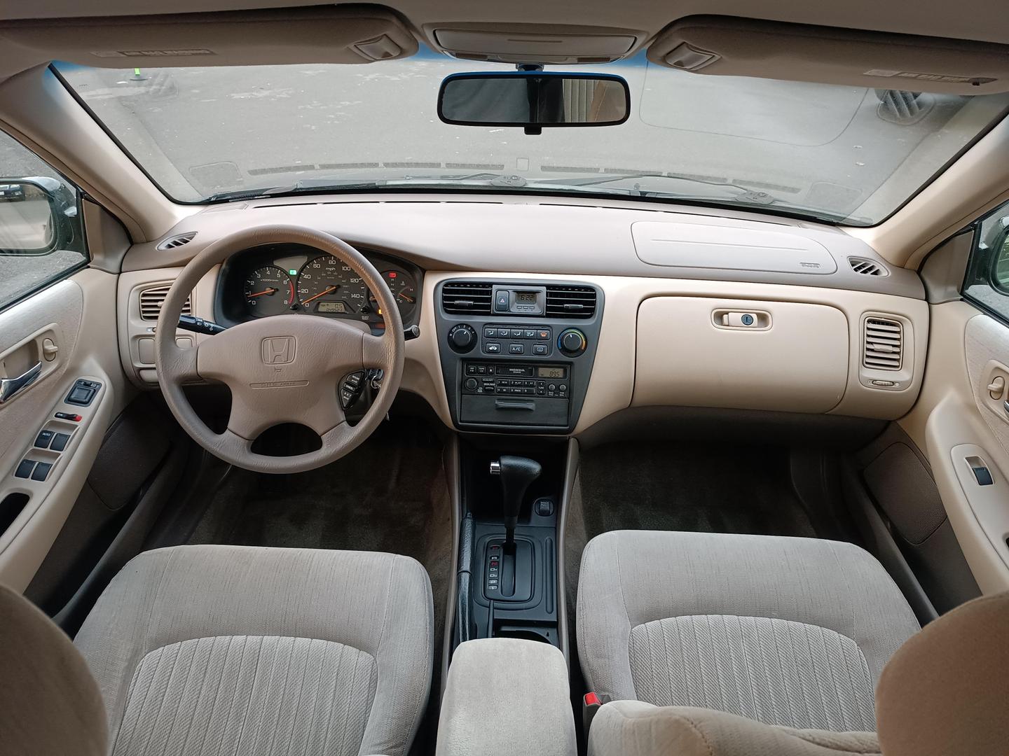 1998 Honda Accord LX photo 19