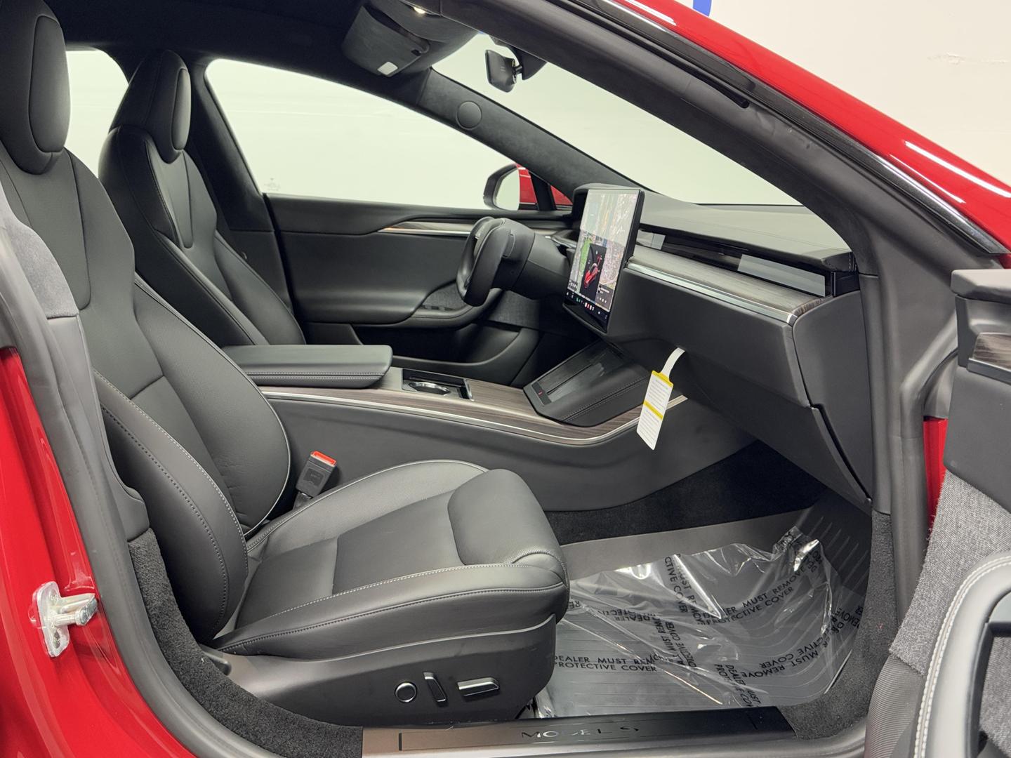 2021 Tesla Model S Plaid photo 15