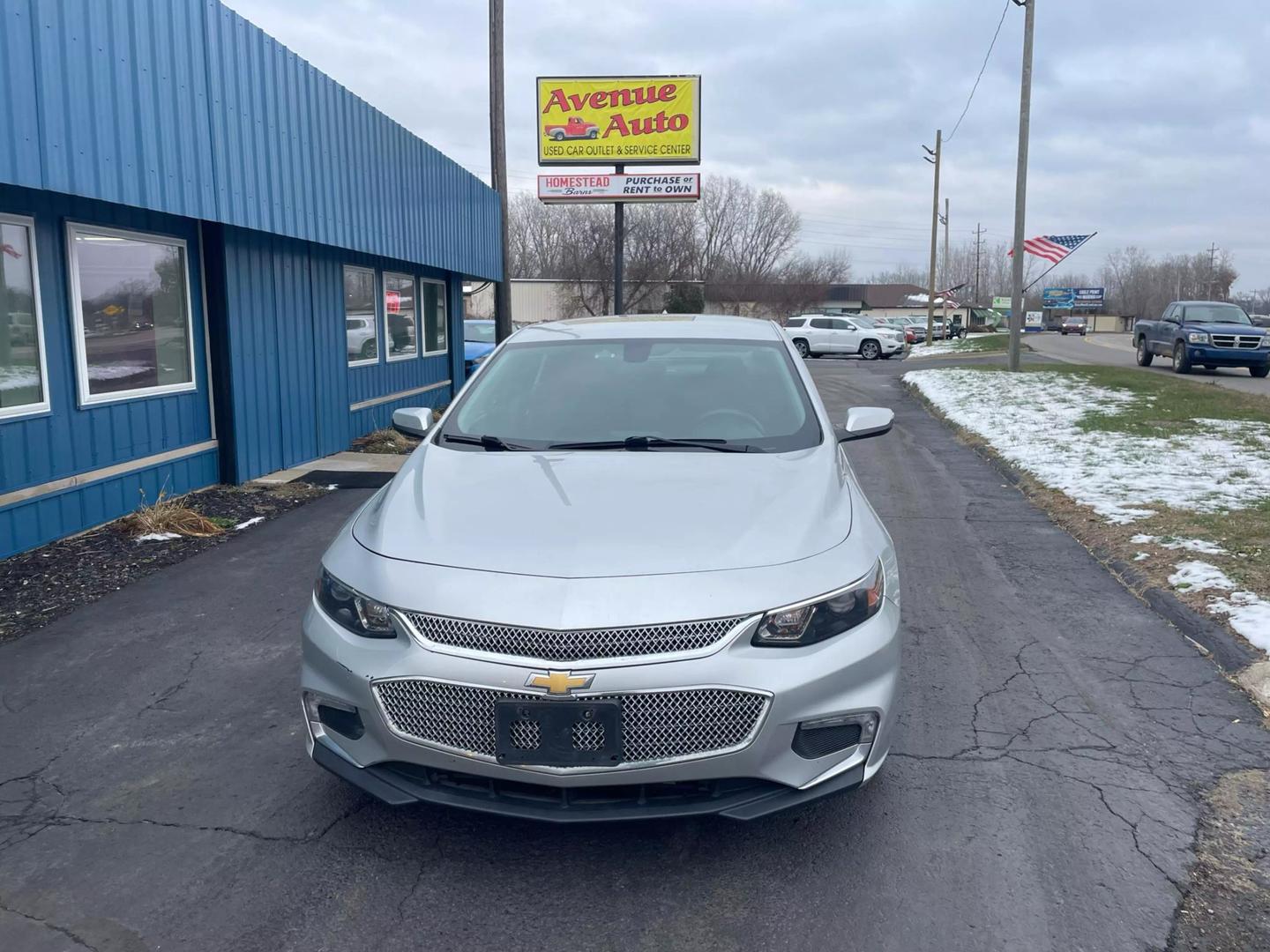 2016 Chevrolet Malibu 1LT photo 2