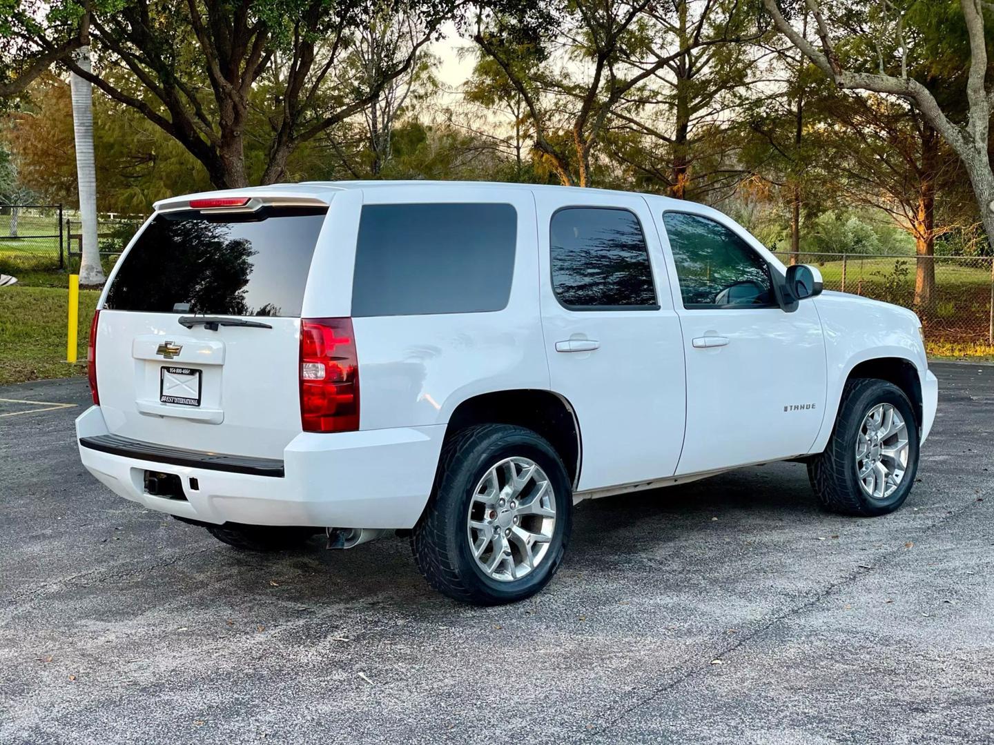 2009 Chevrolet Tahoe LS photo 6