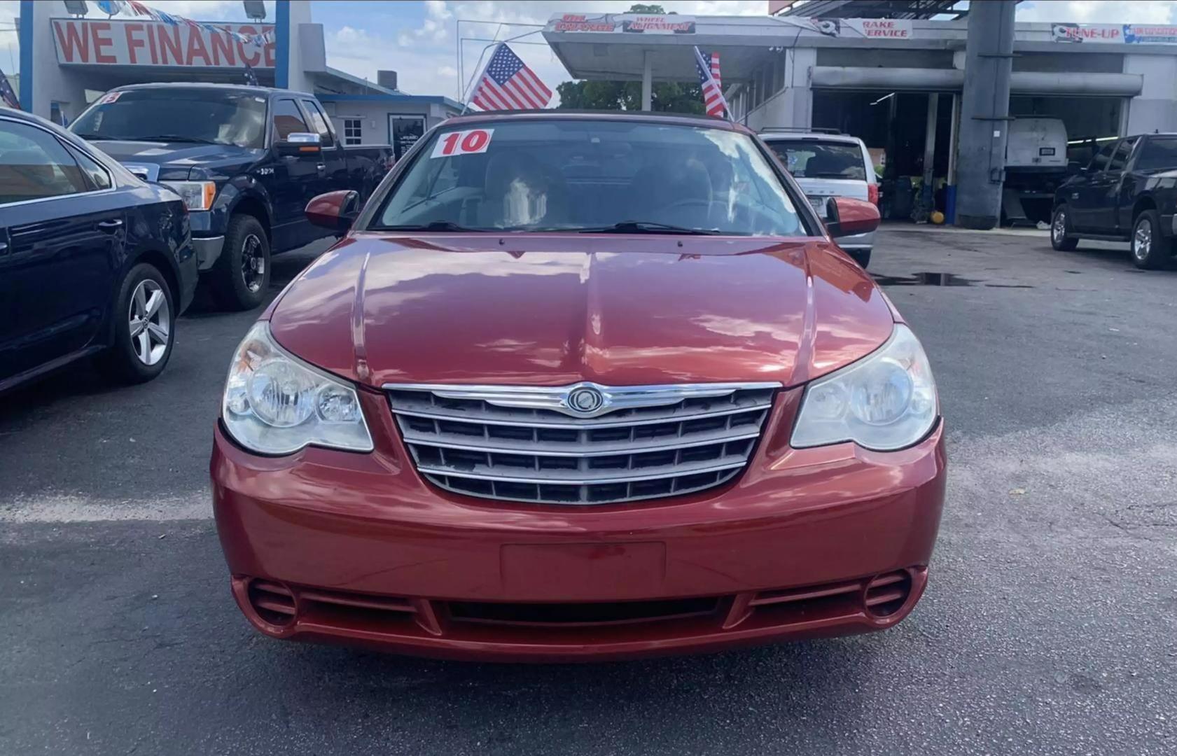 2010 Chrysler Sebring Touring photo 12