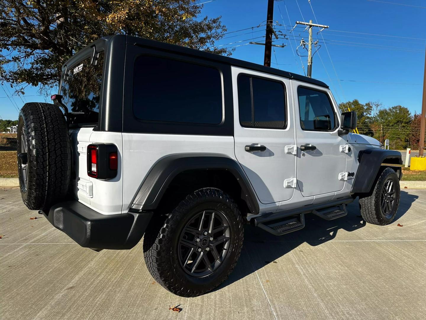 2024 Jeep Wrangler 4-Door Sport S photo 6