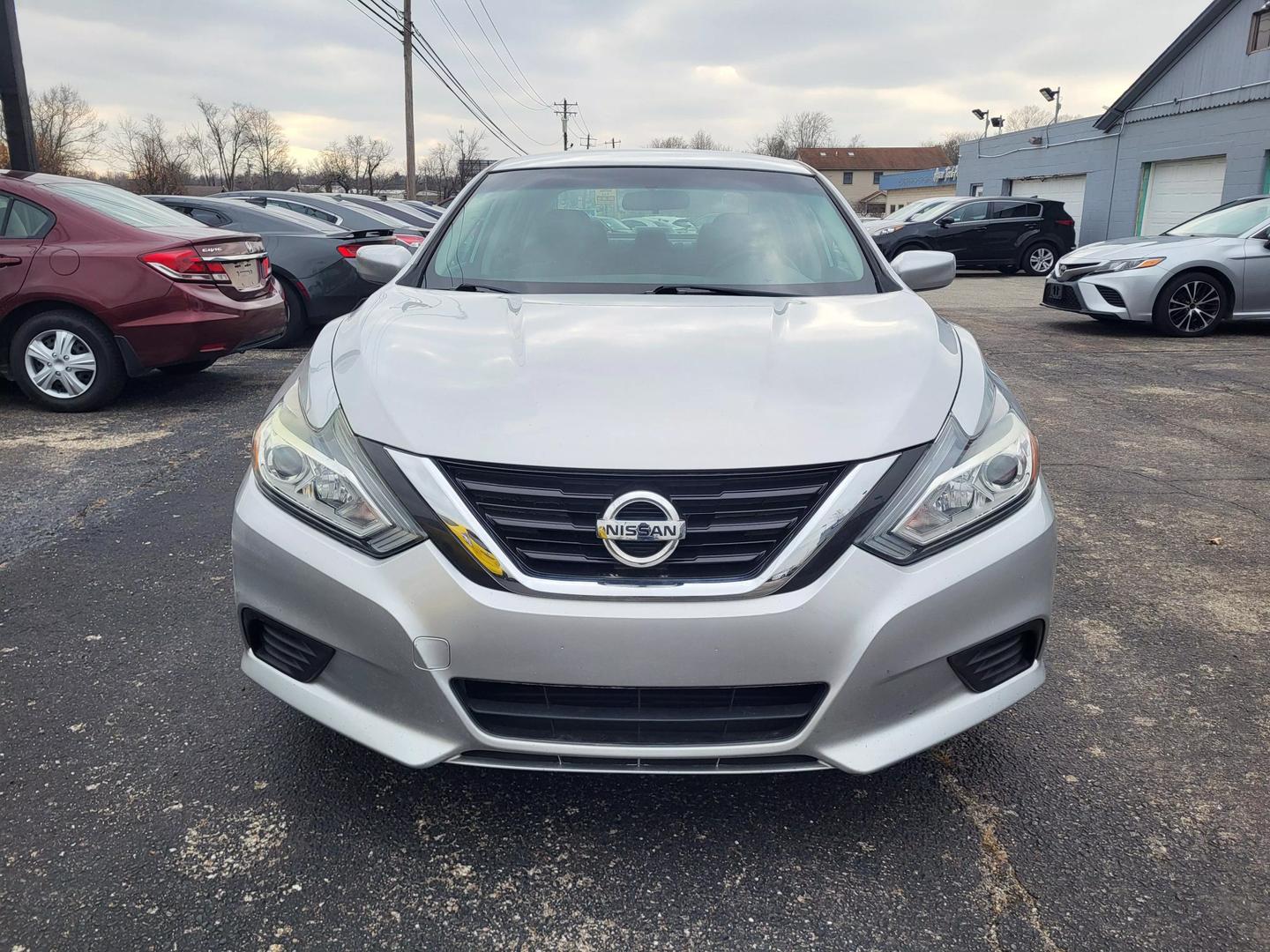 2018 Nissan Altima S photo 2