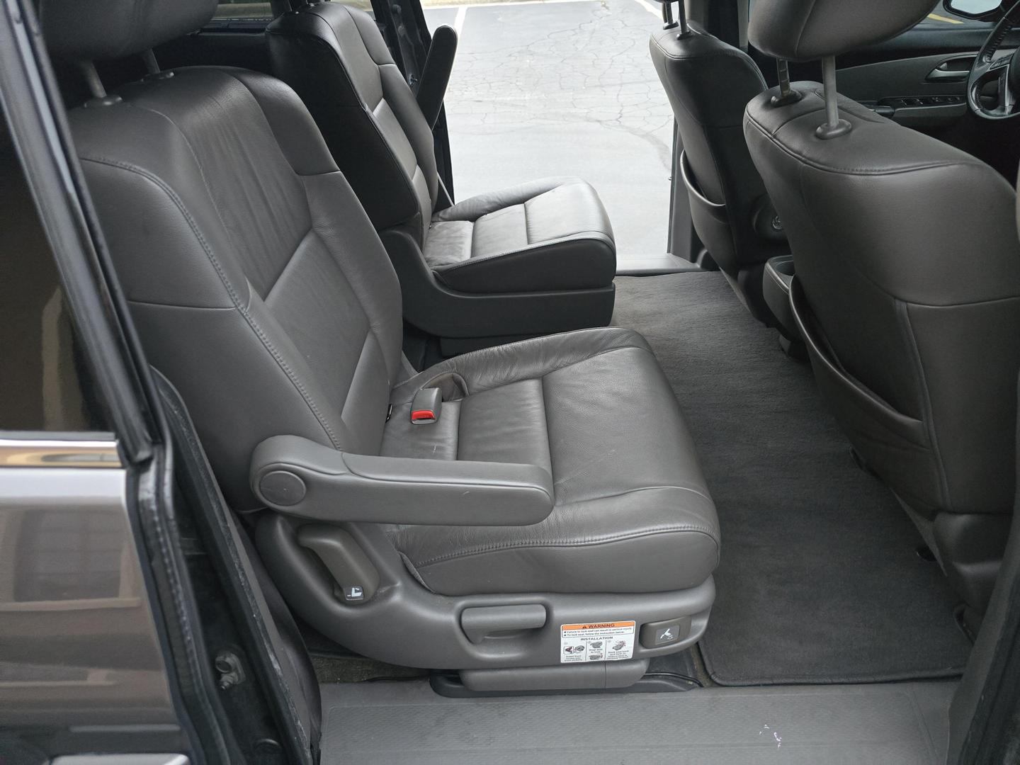 2013 Honda Odyssey Touring photo 44