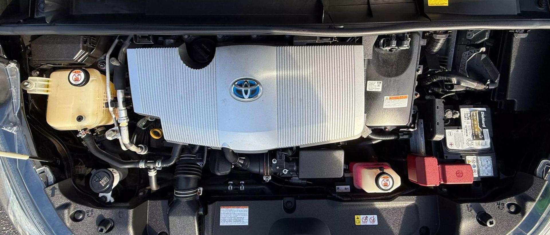 2018 Toyota Prius Two photo 16