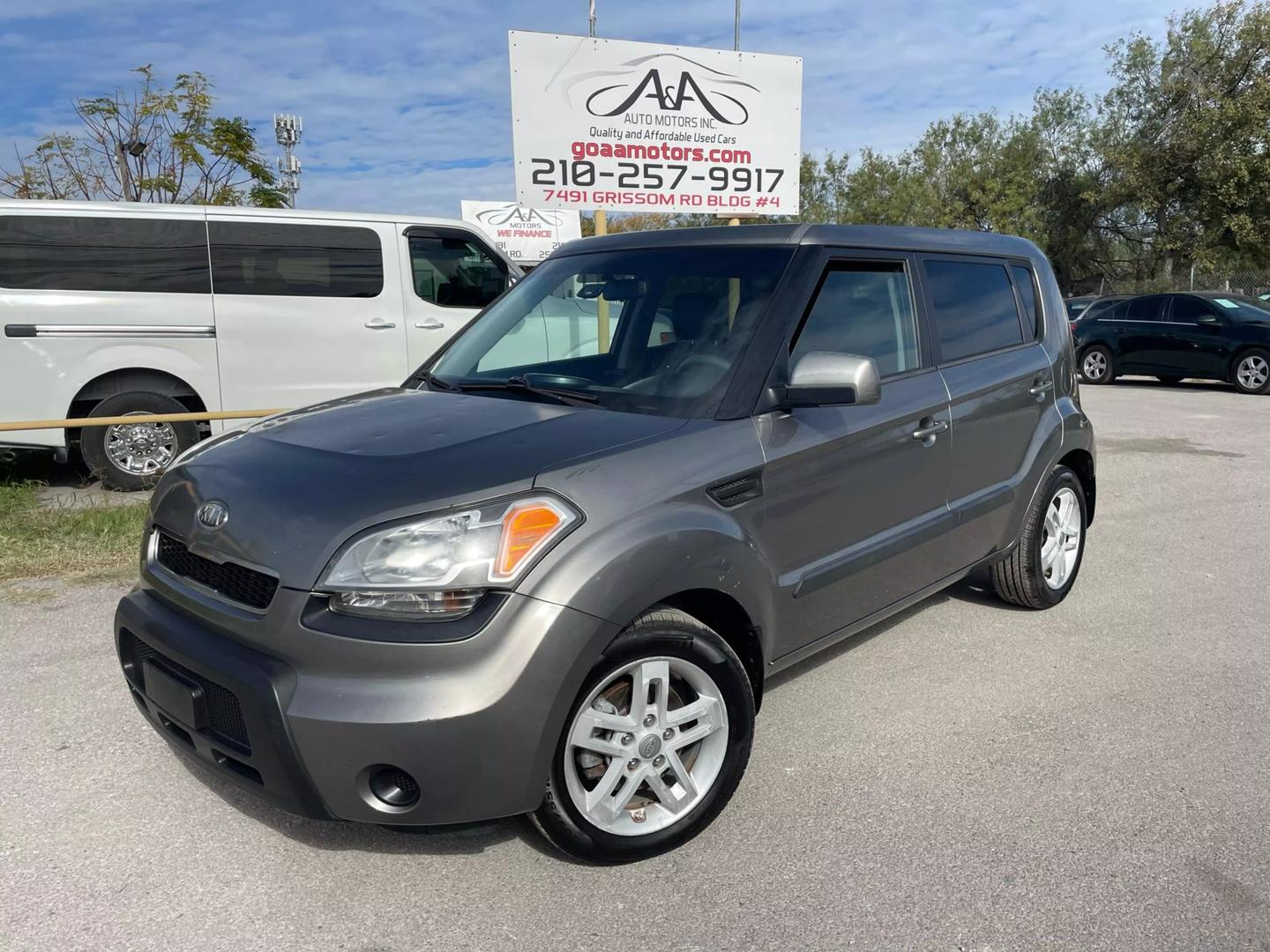 Kia Soul's photo