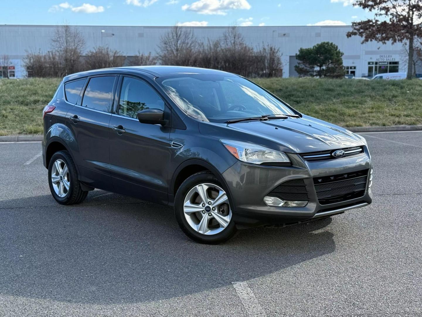 2015 Ford Escape SE photo 2