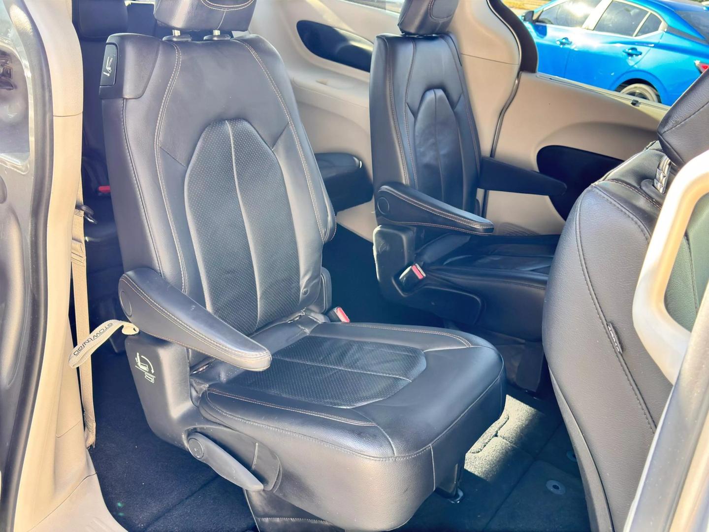 2018 Chrysler Pacifica Touring L photo 33