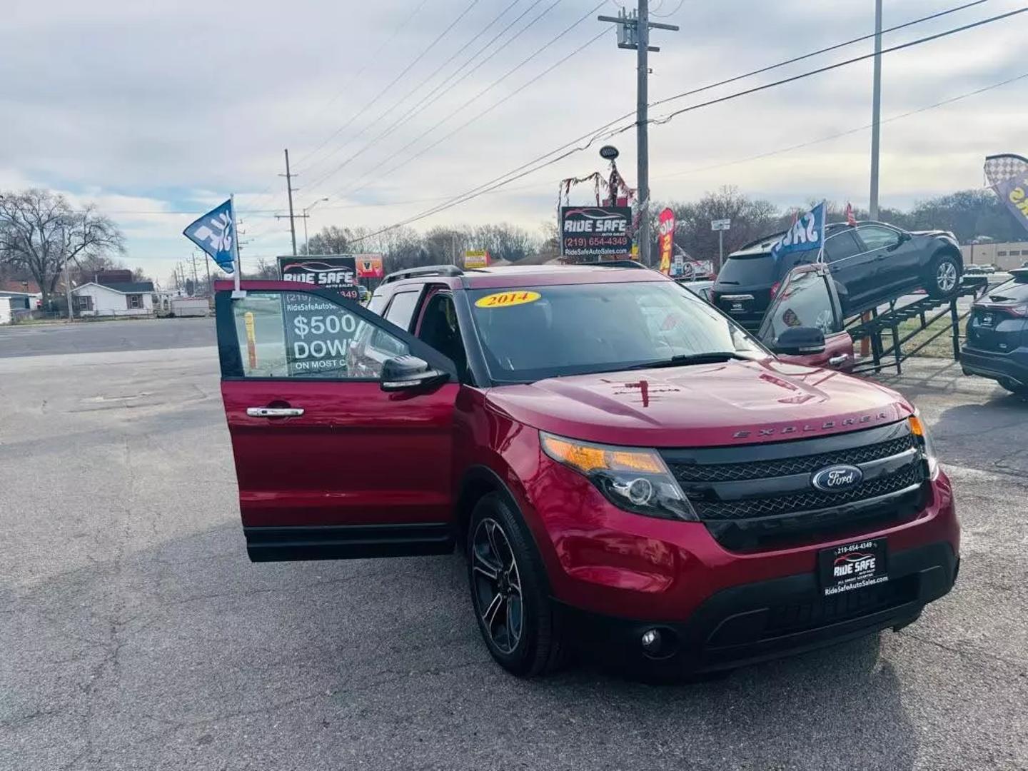 2014 Ford Explorer Sport photo 25