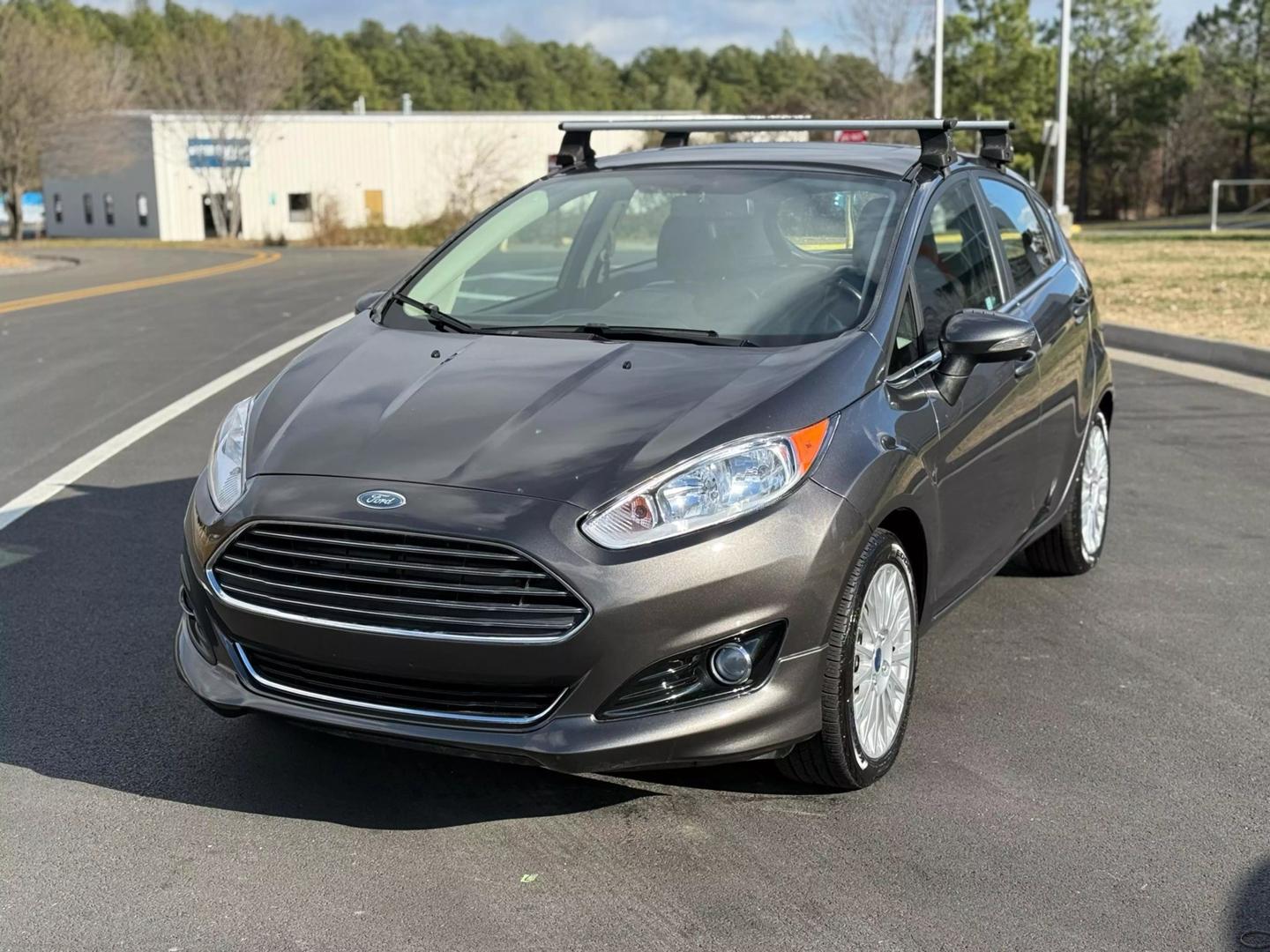 2015 Ford Fiesta Titanium photo 11