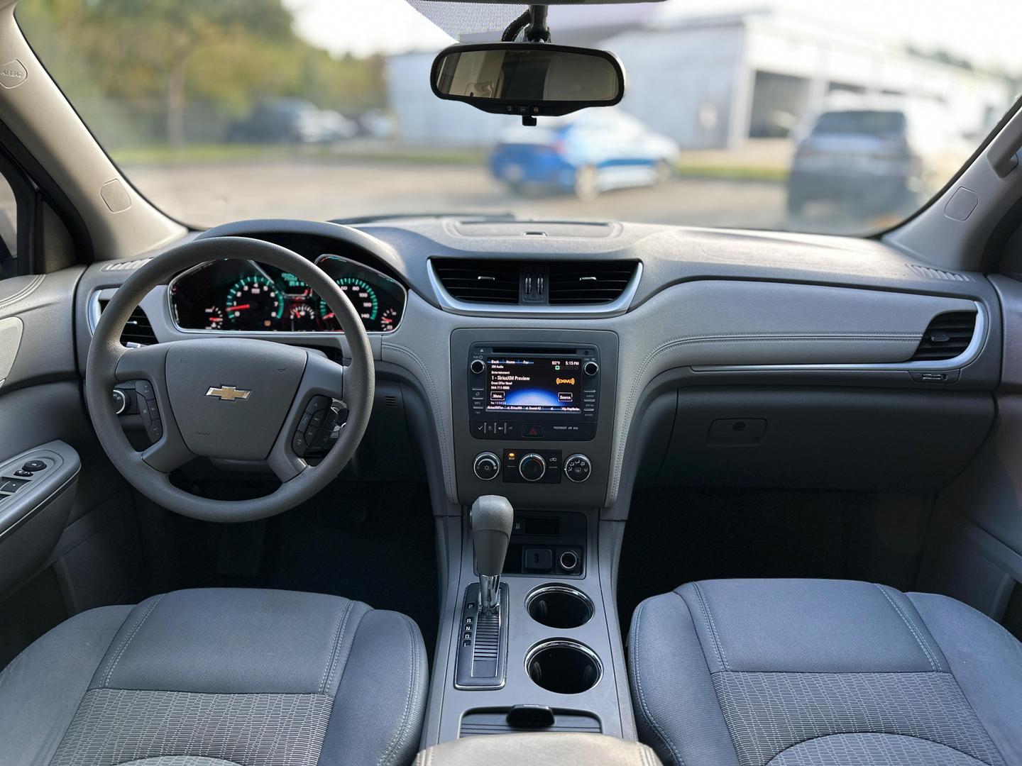 2015 Chevrolet Traverse LS photo 11