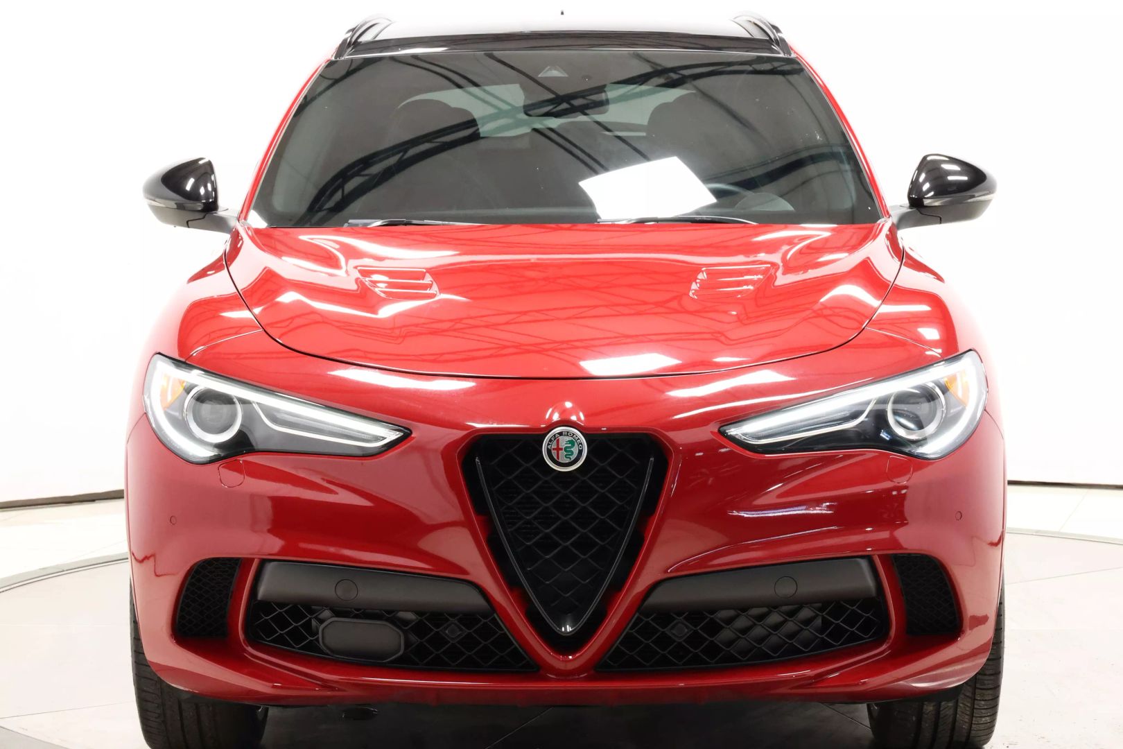 2022 Alfa Romeo Stelvio - Image 90