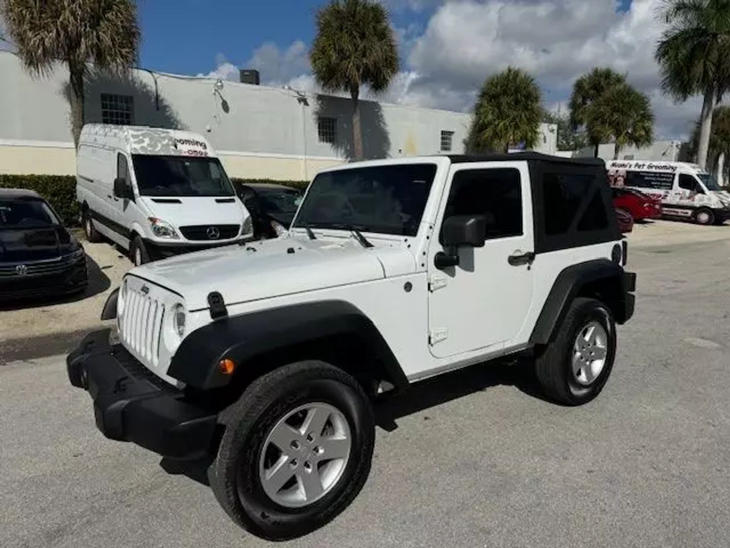 2015 Jeep Wrangler Sahara photo 16