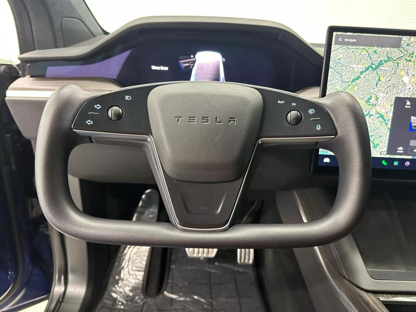 2023 Tesla Model X Long Range photo 16