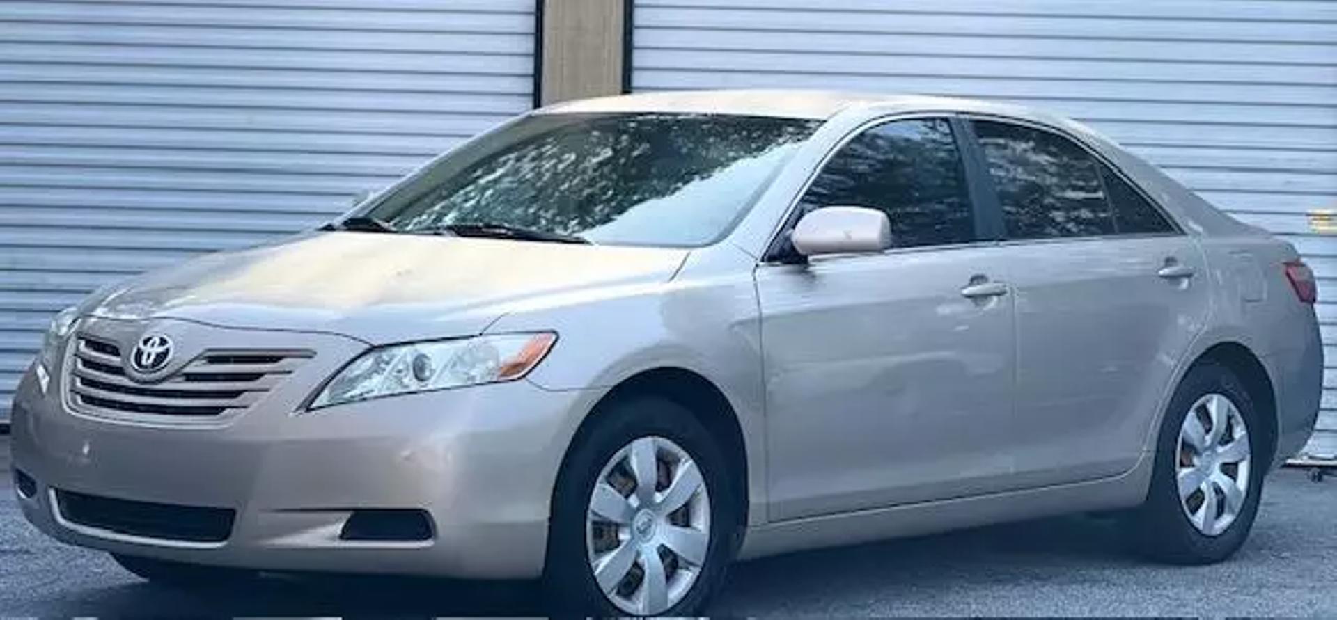 2007 Toyota Camry LE photo 11