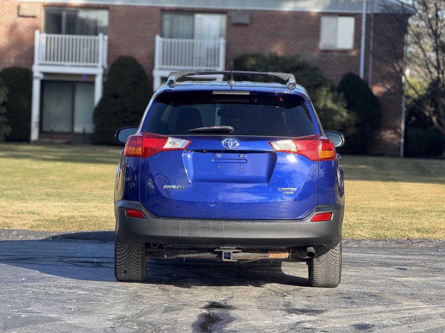 2015 Toyota RAV4 Limited photo 8