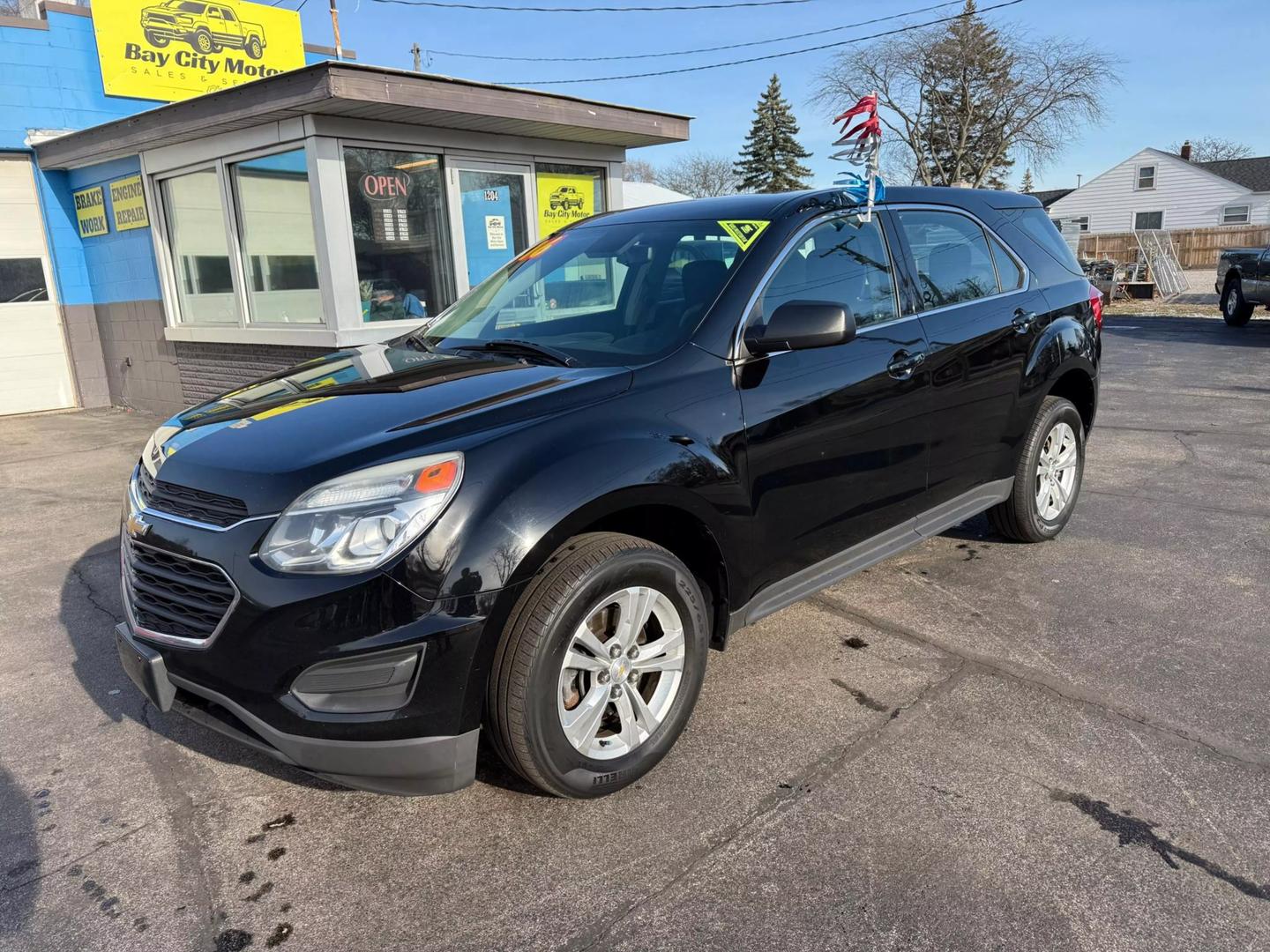 2016 Chevrolet Equinox LS photo 1