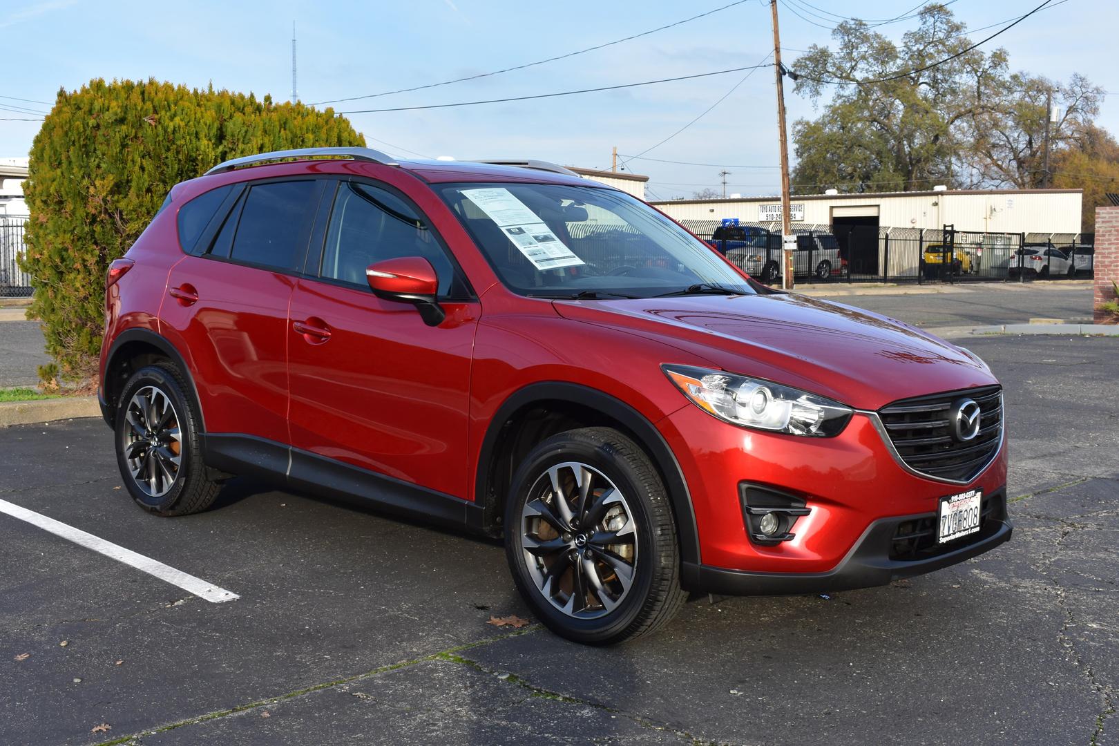 2016 Mazda CX-5 Grand Touring photo 2