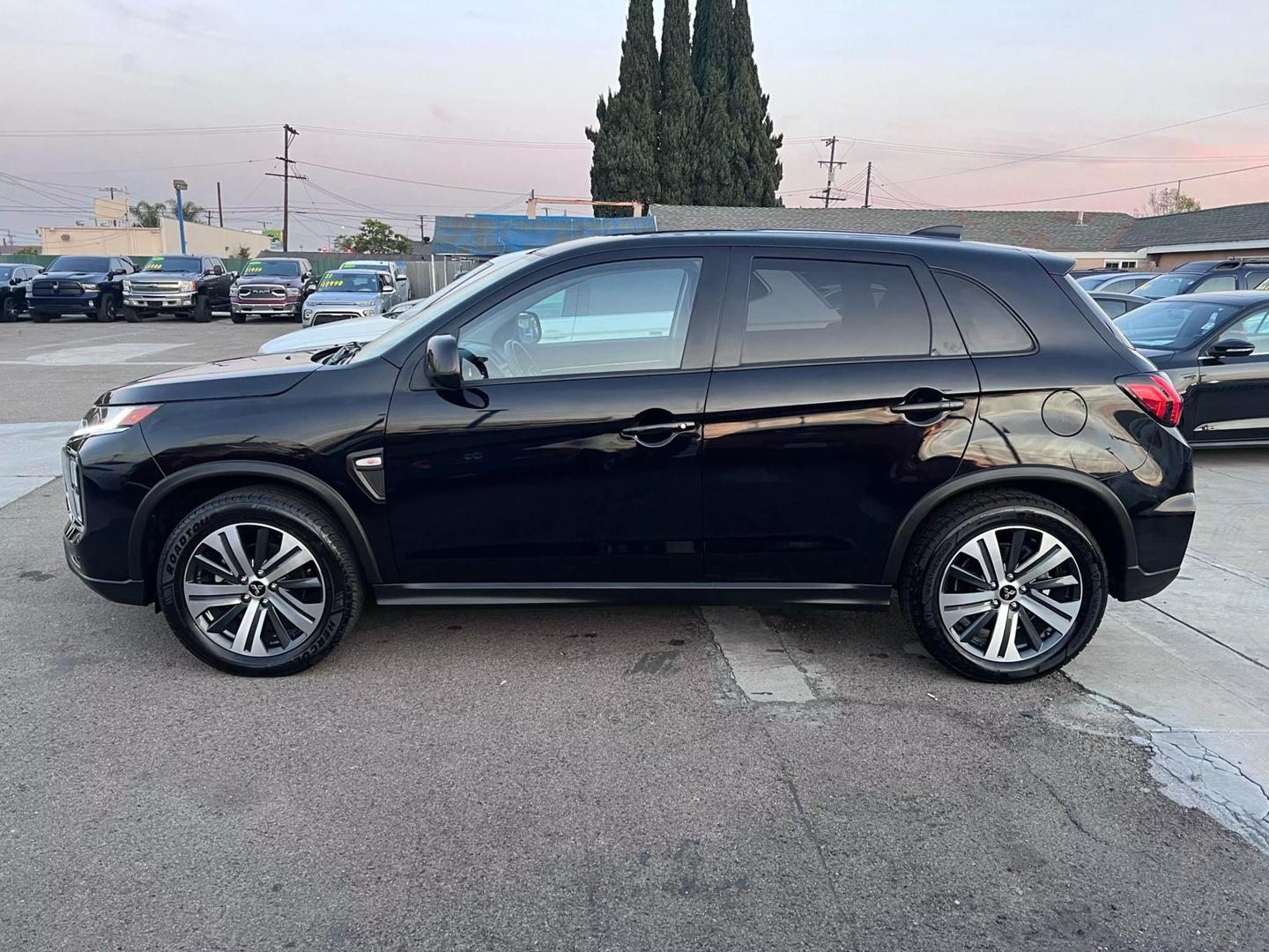 2021 Mitsubishi Outlander Sport ES photo 7