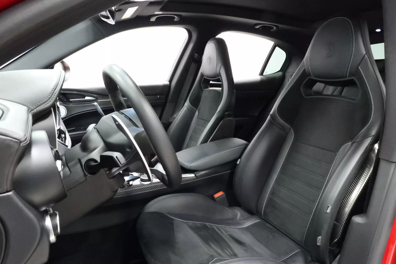 2022 Alfa Romeo Stelvio - Image 14