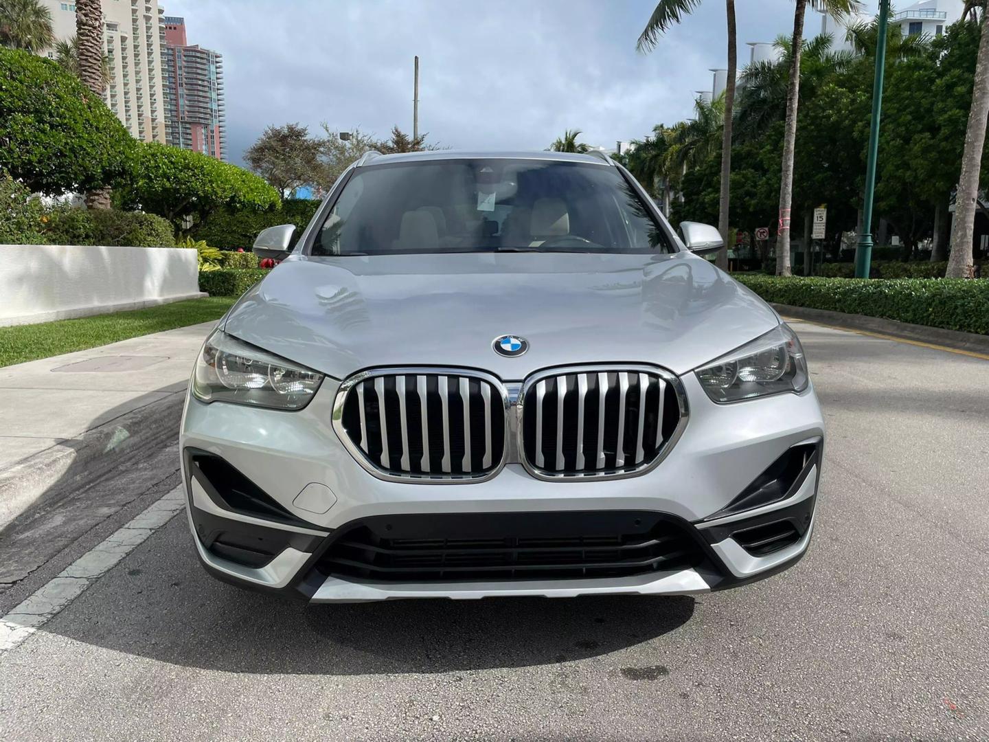 2021 BMW X1 28i photo 2