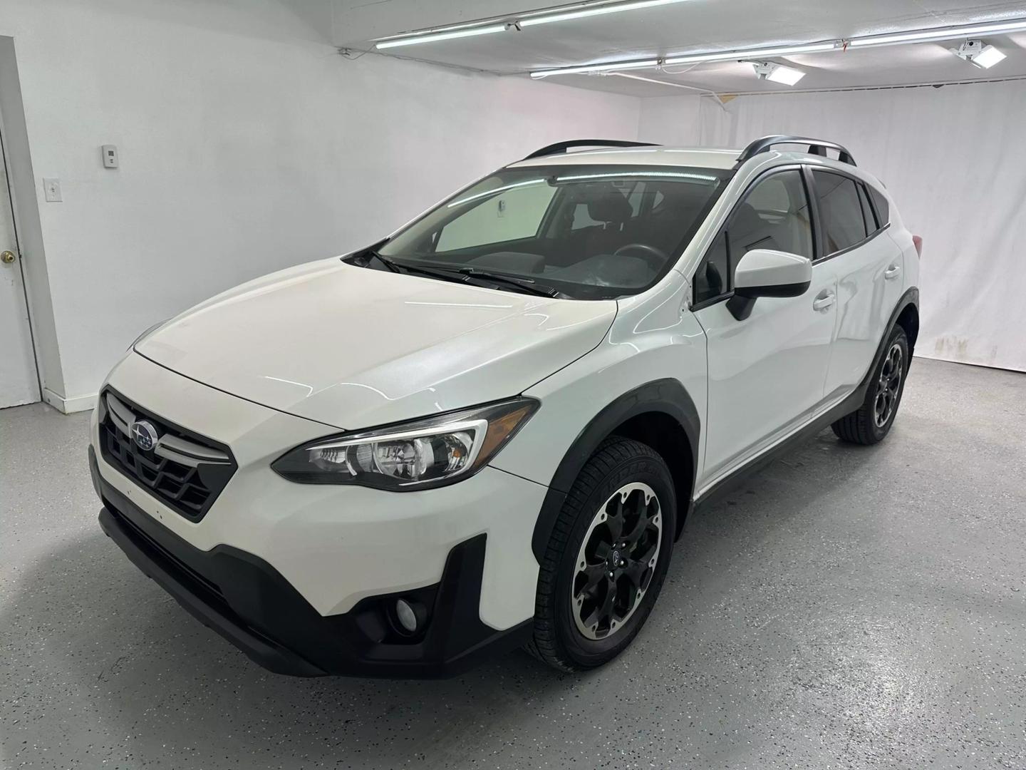 2022 Subaru Crosstrek Premium photo 2