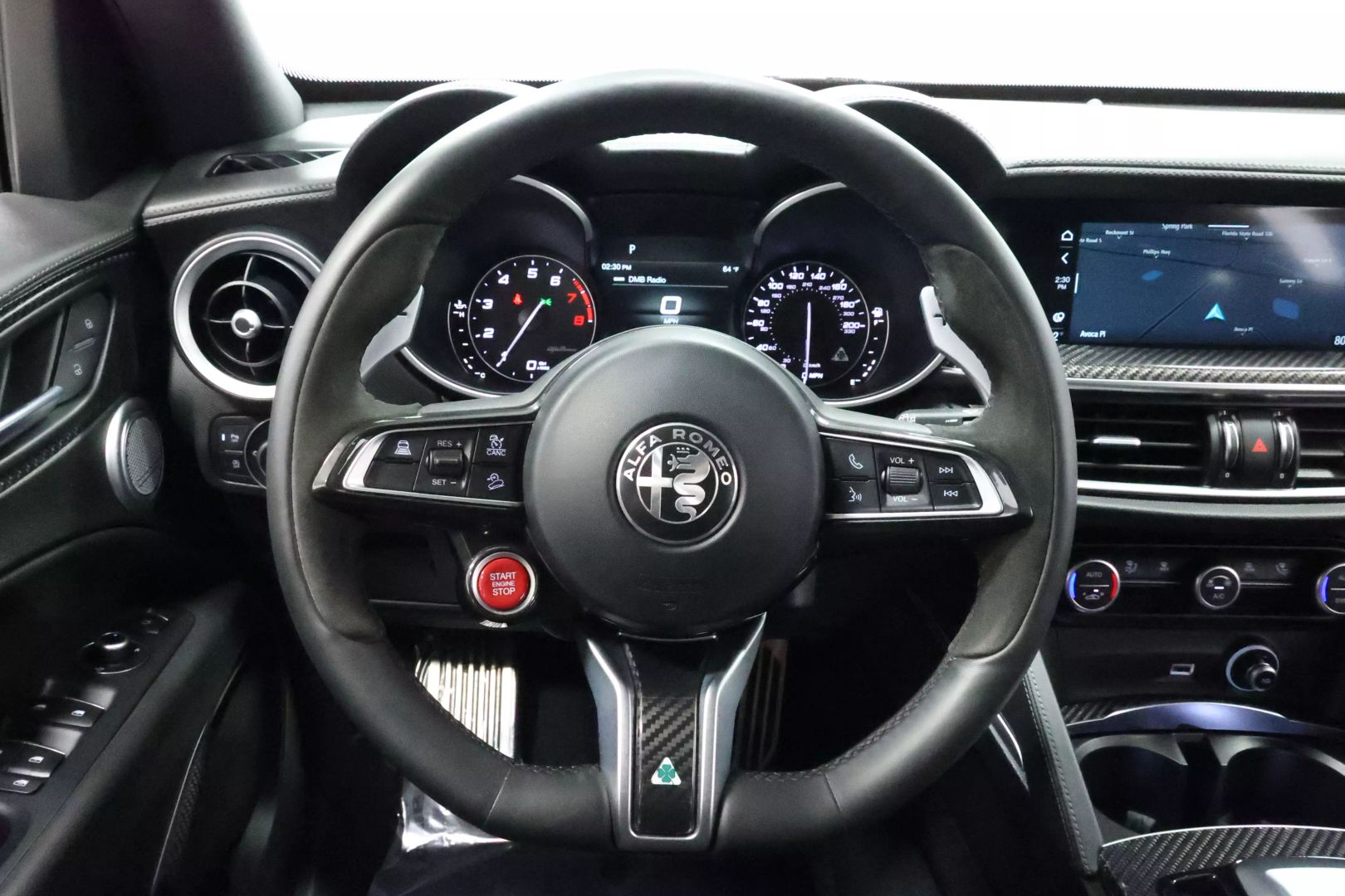 2022 Alfa Romeo Stelvio - Image 18