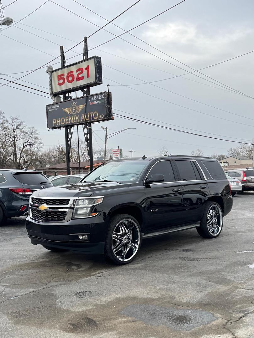 Chevrolet Tahoe's photo