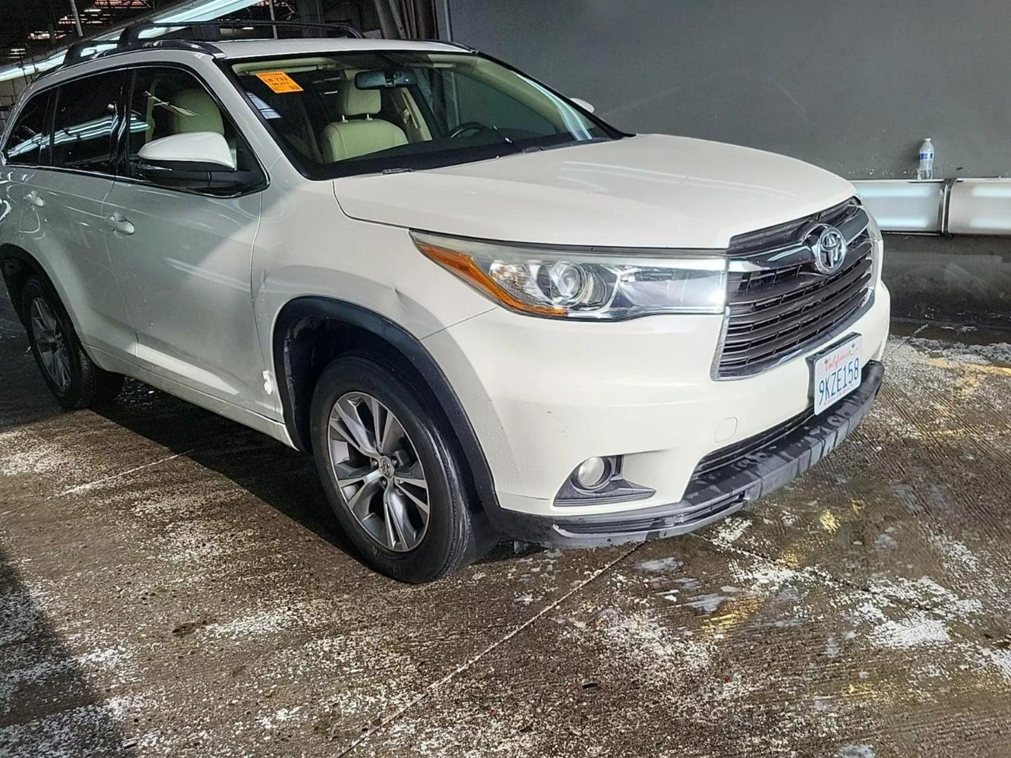 2015 Toyota Highlander XLE photo 10