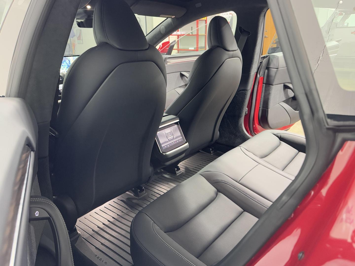 2021 Tesla Model S Plaid photo 27