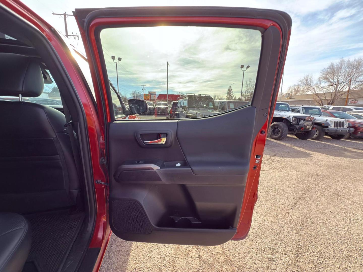 2019 Toyota Tacoma TRD Off Road photo 10