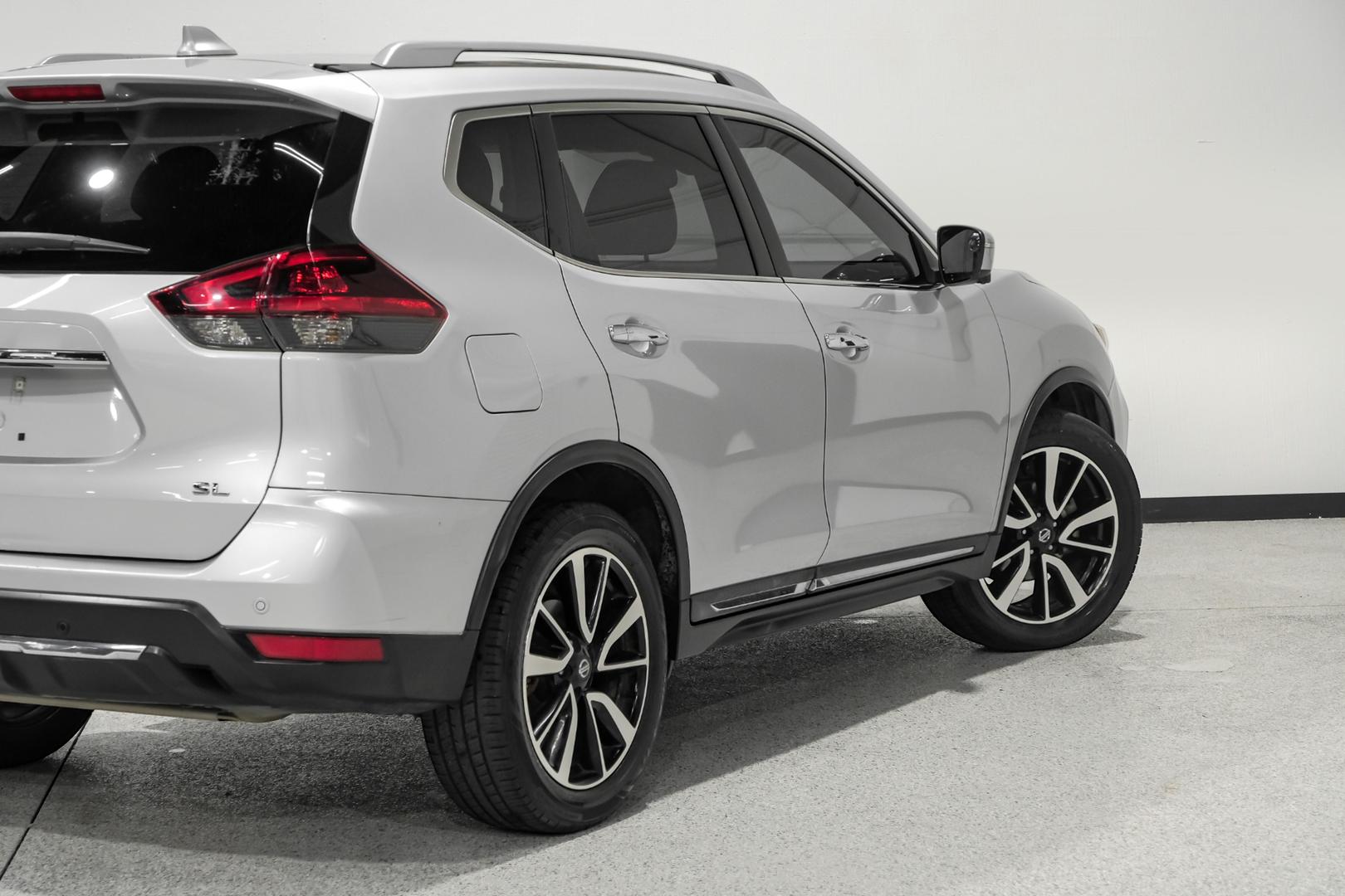 2019 Nissan Rogue SL photo 13