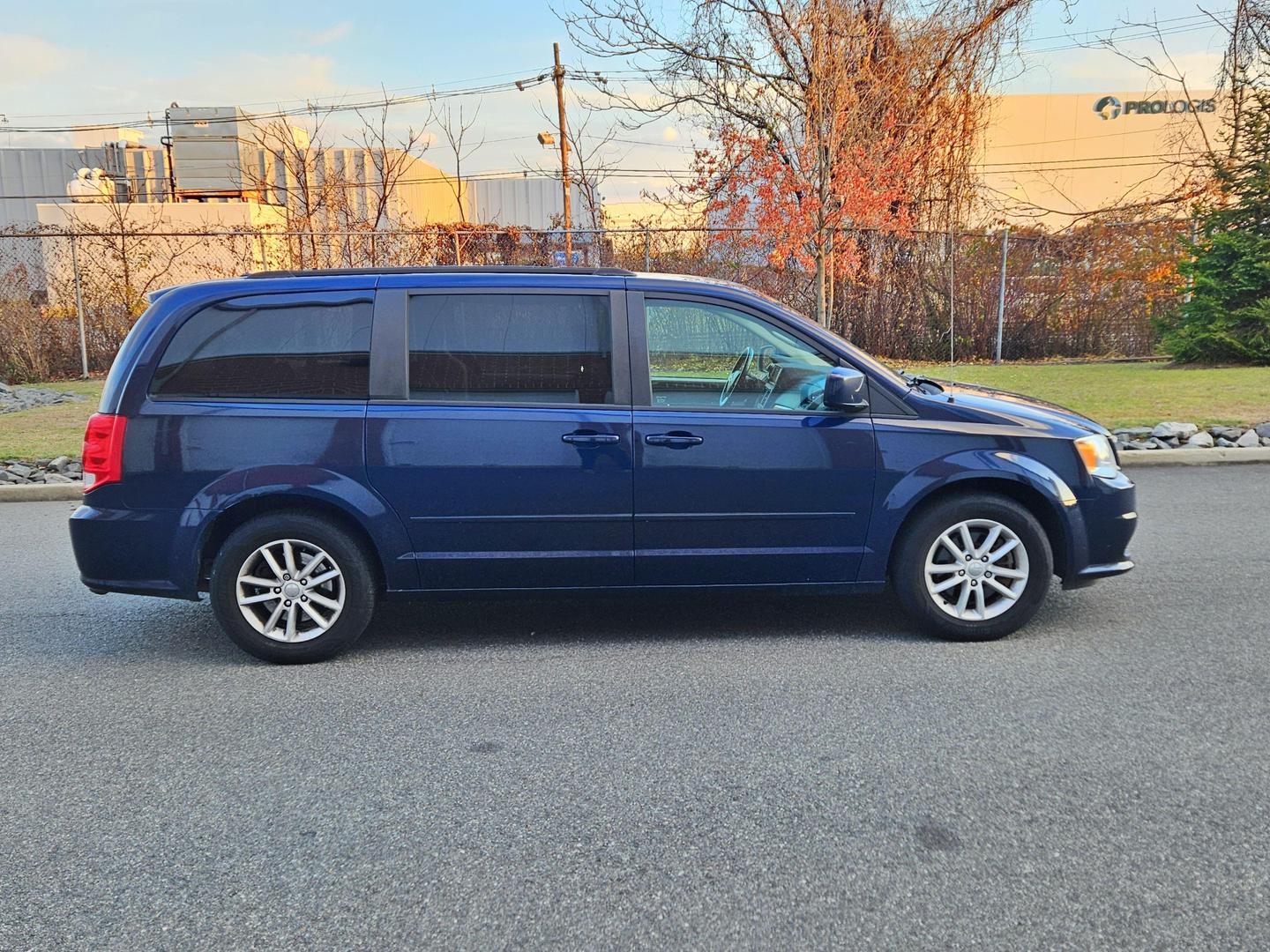 2015 Dodge Grand Caravan SXT photo 7