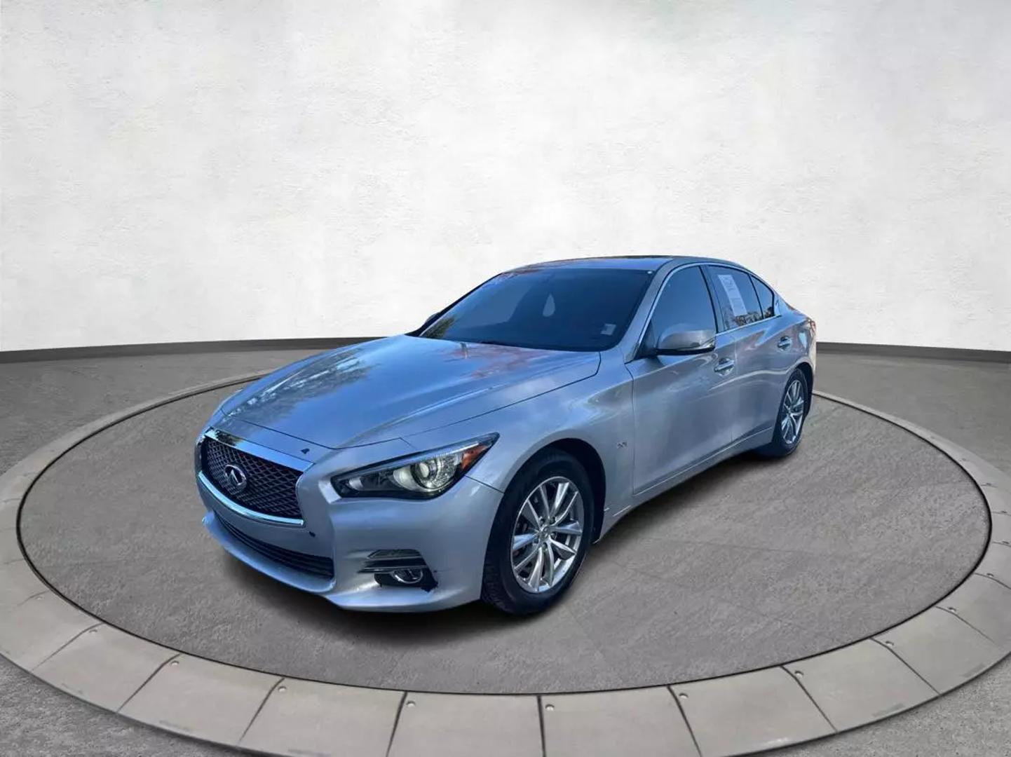 2016 INFINITI Q50 Premium photo 8